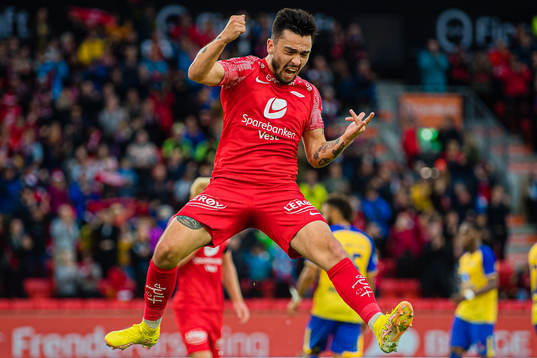 Niklas Fernando Nygaard Castro of Brann celebrates