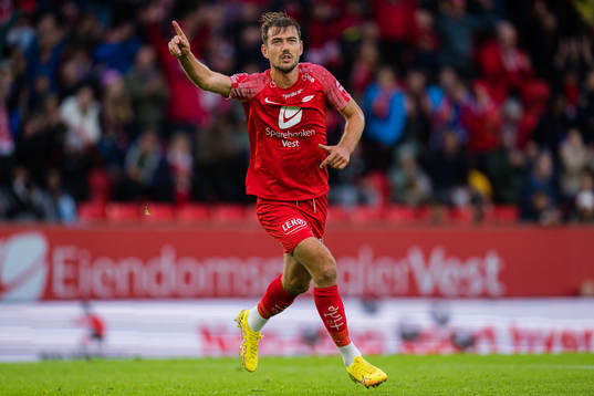 Fredrik Pallesen Knudsen of Brann celebrates