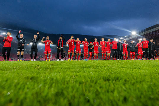 Players of Brann celebrates