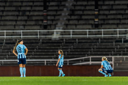 Djurgårdens Lova Lundin och Stinalisa Johansson deppar