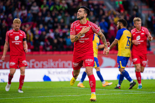 Niklas Fernando Nygaard Castro of Brann celebrates