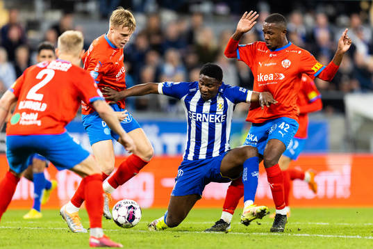 IFK Göteborgs Suleiman Abdullahi och Helsingborgs Diego