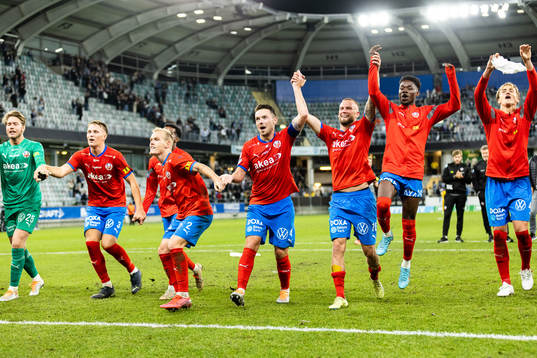 Helsingborgs spelare jublar