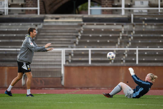 Djurgårdens målvaktstränare Andreas Isaksson och