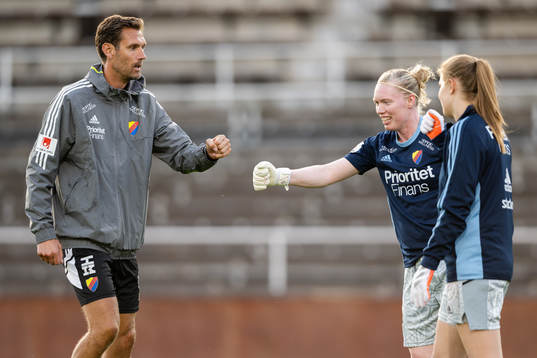 Djurgårdens målvaktstränare Andreas Isaksson, målvakt