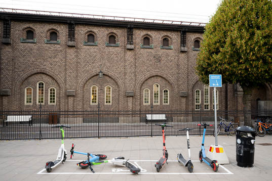 Parkering för Elsparkcyklar utanför Stockholm Stadion