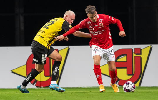 Häckens Valgeir Fridriksson och Kalmars Simon Skrabb