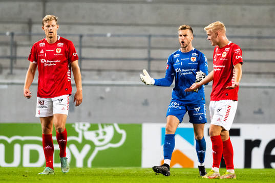 Kalmars målvakt Ricardo Friedrich deppar