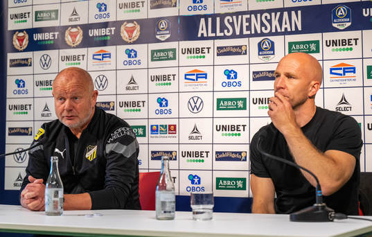 Häckens tränare Per-Mathias Høgmo och Kalmars tränare