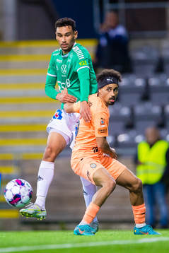 Brages Joakim Persson och AFC Eskilstunas Viktor Fors