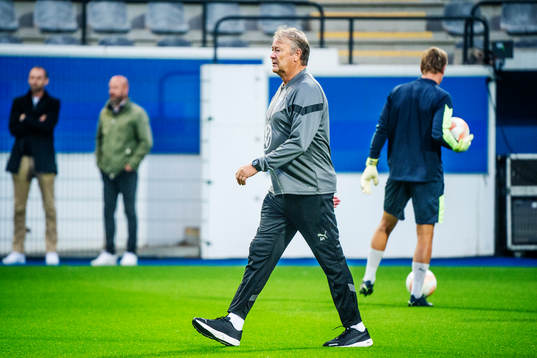 Head coach Åge Hareide