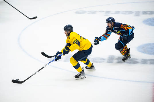 s Tyler Vesel och Djurgårdens Marcus Krüger