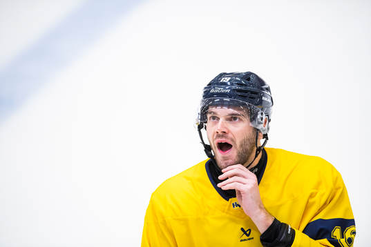 s Sam Vigneault