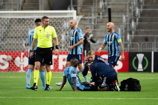Emmanuel Banda of Djurgården receives medical treatment