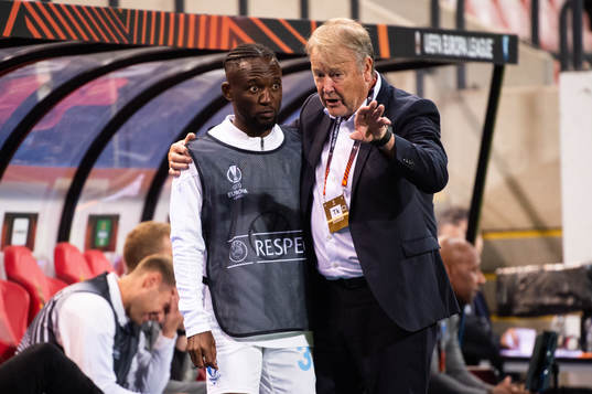 Mohamed Buya Turay and head coach Åge Hareide of Malmö FF