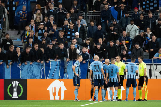 Players of Djurgården reacts