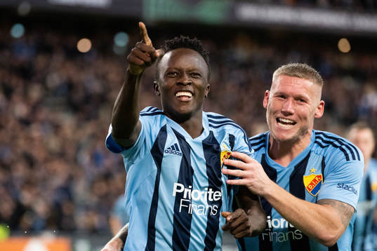 Amadou Doumbouya of Djurgården celebrate