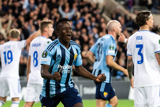 Amadou Doumbouya of Djurgården celebrate