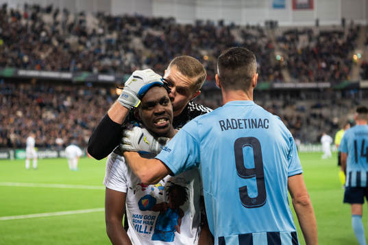 Joel Asoro of Djurgården celebrates