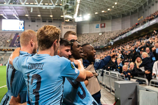 Joel Asoro of Djurgården celebrates