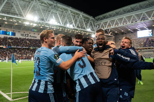 Joel Asoro of Djurgården celebrates