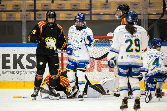 Brynäs Jenny Antonsson och Leksands Agnez Svensson