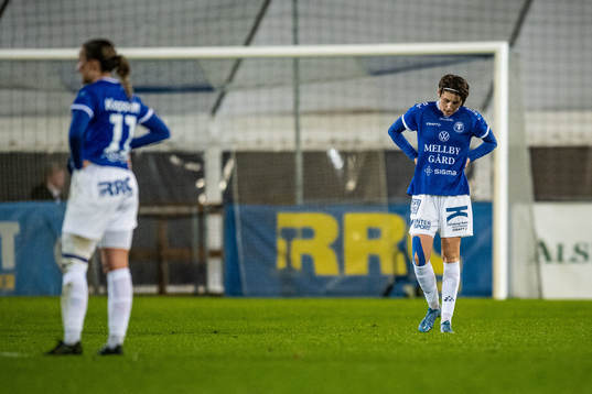 Trelleborgs Tilde Olsson och Irmeli Jonsson deppar