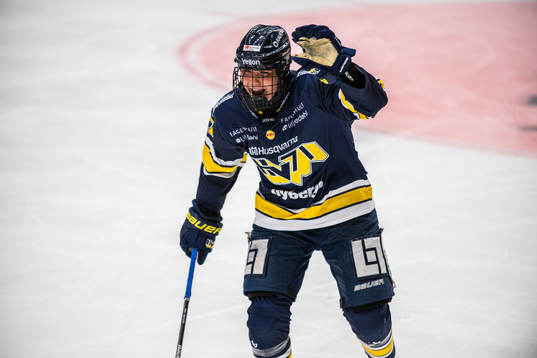 s Elin Svensson jublar