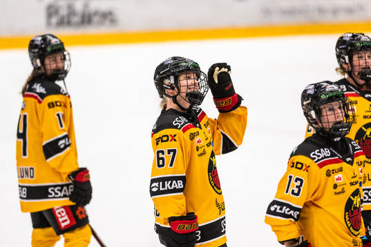 Luleås Linn Peterson jublar