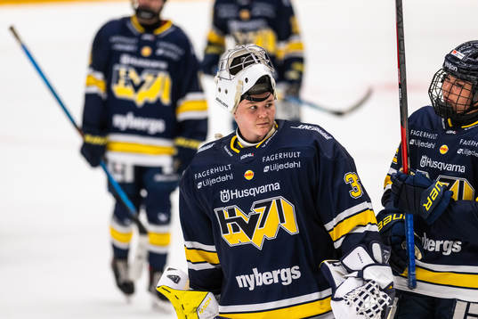 s målvakt Anni Keisala