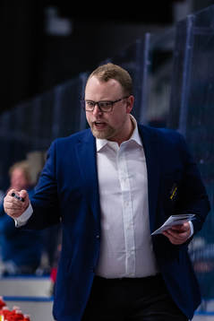 s tränare Carl Wendt