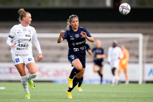 Kalmars Paige Culver och FC Rosengårds Loreta Kullashi
