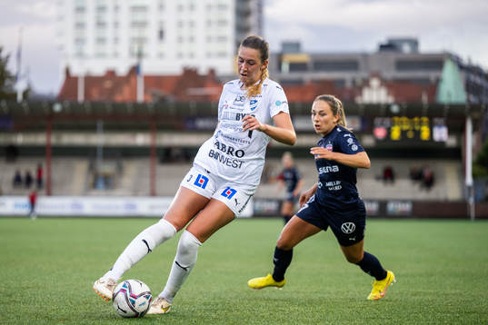 Kalmars Allison Pantuso och FC Rosengårds Gina Chmielinski