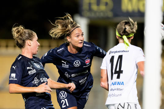 FC Rosengårds Karin Lundin gör 6-2 och fullbordar sitt