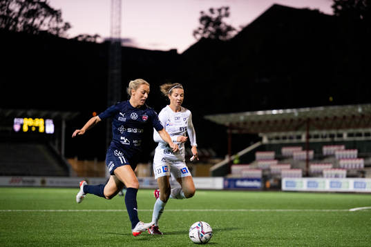FC Rosengårds Mimmi Larsson och Kalmars Patricia Fischerova