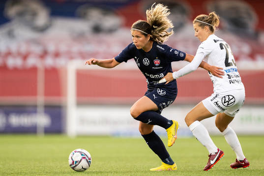 FC Rosengårds Loreta Kullashi och Kalmars Patricia
