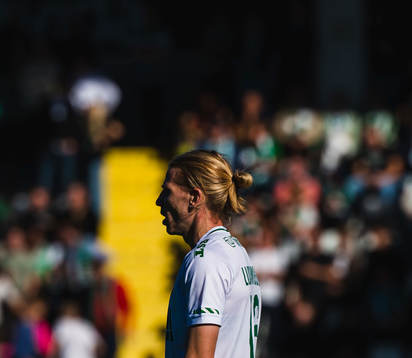 Hammarbys Gustav Ludwigson deppar