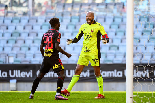 Östersunds Aly Keita jublar