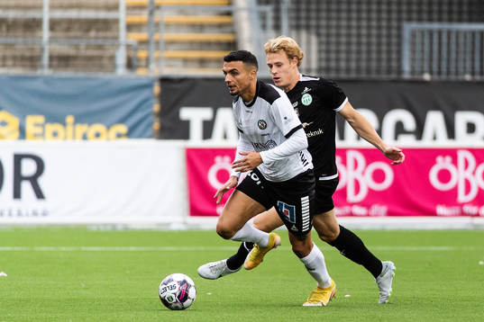 Örebros Ahmed Yasin och Västerås Martin Gambos
