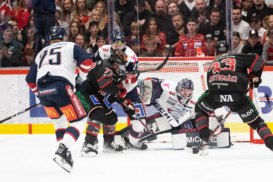 Linköpings målvakt Marcus Högberg och Örebros