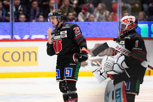 Örebros Philip Holm har ont