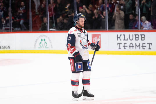 Linköpings Oscar Fantenberg deppar