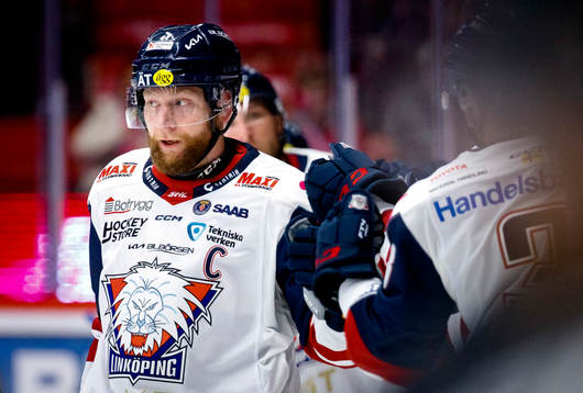 Linköpings Jonas Junland jublar vid 1-1