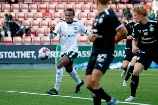 Örebros Christian Moses gör 4-2
