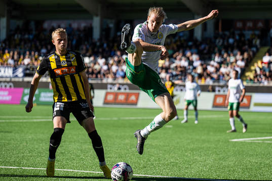Häckens Tomas Olai Totland och Hammarbys Gustav Ludwigson