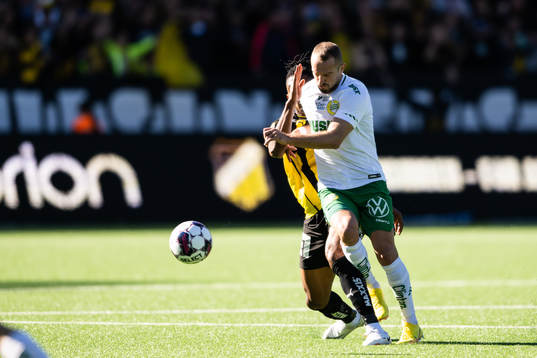 Hammarbys Veton Berisha och Häckens Franklin Degaulle Tebo