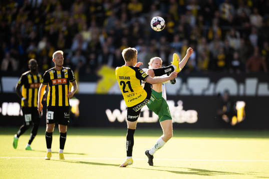 Häckens Tomas Olai Totland och Hammarbys Gustav Ludwigson