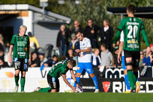 Varbergs André Boman och Oliver Alfonsi deppar