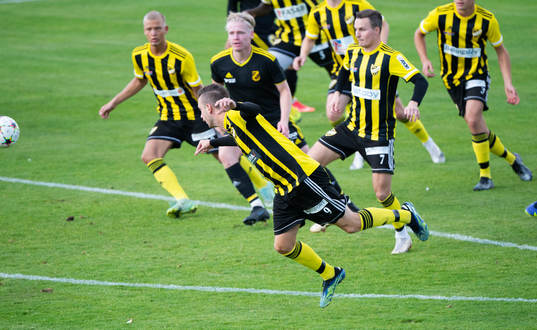 IFK Hässleholms Max Sandberg i matchen i div. 2 mellan IFK