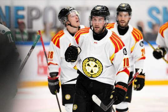 Brynäs Johan Larsson jublar